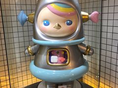 -泡泡玛特POPMART(上海环球港店)