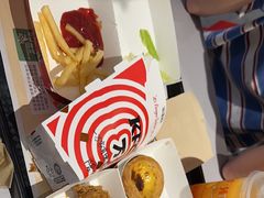 -肯德基(嘉善路地铁站店)