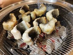 -围炉肉舍•炭烤活鳗•丹东海鲜烤肉(步行街店)
