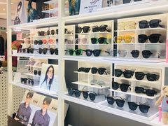 -沫芮眼镜·蔡司·依视路·尼康明月(环创店)
