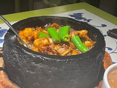 石锅杭椒牛蛙-桂满陇天书(南京德基旗舰店)