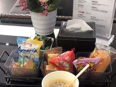 -弘仁宝佳比亚迪4S店(宝山旗舰店)