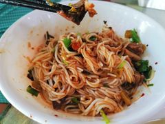 猪杂海南粉-阿阳牛腩腌面店