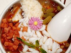 醪糟杏仁冰粉-麻六记(新天地店)