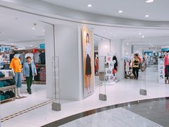 -优衣库(上海正大广场店)