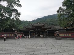 -峨眉山报国寺