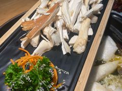 -一朵菌·野生菌探索家火锅(南亚店)
