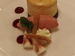 -塞纳河法国餐厅(意式风情街店)