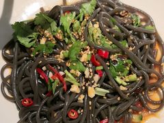 -小鱼小牛·鱼牛干锅·脆鱼火锅(世欧广场店)