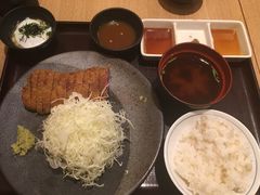 -牛カツ京都勝牛(河原町蛸薬師店)
