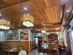 -芦茨金富饭庄·25年老字号·专做稻草鸡