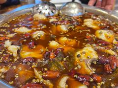 -乡土特色.冷锅鱼.牦牛肉汤锅