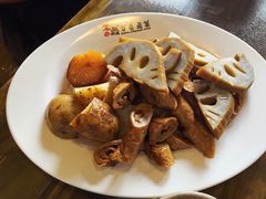 -老鼎万春卤菜(鹭湖宫8区店)