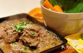 Pan-Seared Beef with Pear Juice