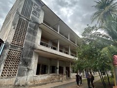 -吐斯廉屠杀博物馆