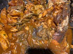 -鱼窝棚柴火铁锅炖(富山屯店)