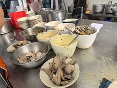 -榮泰米粉湯(Left Shop)