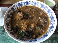 小鸡炖蘑菇-苏师傅菜馆(上沙店)