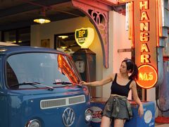 -席娜卡琳火车铁道夜市