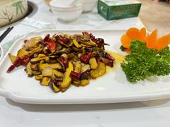 -原林野山菌火锅·炒菌(关上野生菌一条街店)
