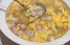 Osmanthus Glutinous Dumpling Soup
