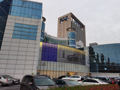 -杭州中沃沃尔沃4S店(滨江区店)