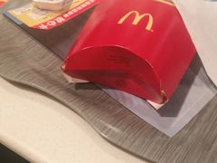 -麦当劳(汉口火车站候车室店)