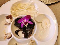 -狼头山火锅 KTV欢唱·烤串(理工大学店)