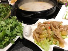 -大匠工房古船木艺术餐厅·猪肚鸡专门店(长白仙岛店)