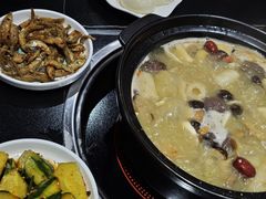 -野菌皇海景野生菌火锅(滨海大道店)