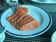 -亚洲国际大酒店·云顶阁旋转自助餐厅