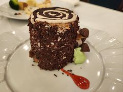 招牌树根蛋糕-莫斯科餐厅