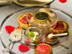 惠灵顿牛排-弦月窗LUNETTE BY AMANDA(复兴路店)