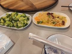 土豆丝-小火炕铁锅炖鱼