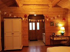 -静之湖湖畔餐厅