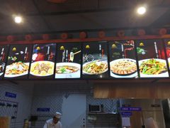 -香山湖家家宴(中山陵店)