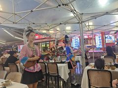-刘姐啤酒鱼民族演艺餐厅(西街总店)