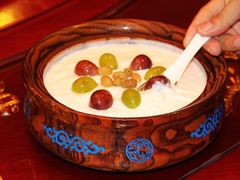 牧民自制酸奶-大汗行宫园林餐厅