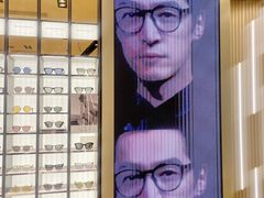 -LensCrafters亮视点(东方新天地店)