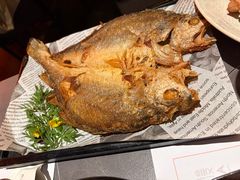 -洛缦音乐餐厅(工业展览馆万象城店)