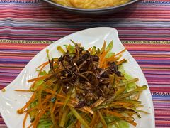 -香巴拉云南餐厅(华莱坞店)