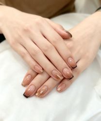 -桃色美甲沙龙