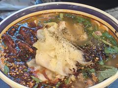 -云阿蛮云南生烫牛肉米线(奉贤路店)