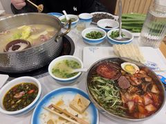 -朴小妹人参鸡汤火锅(长白山万达店)