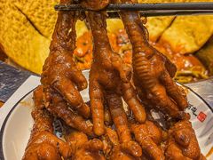 -山河屯铁锅炖·非遗东北菜(南山店)