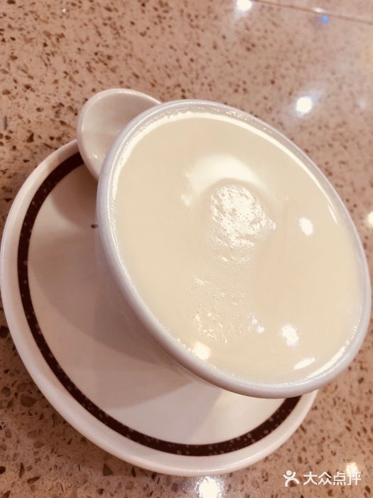 义顺牛奶公司(新马路老店)姜撞奶图片