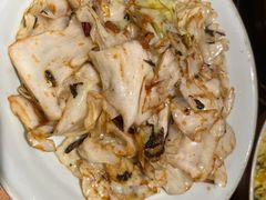 红薯叶炒包菜-吃饭皇帝大土家民族菜(正大广场店)
