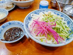 老北京炸酱面-门框胡同百年卤煮(前门店)