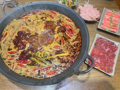 -周幺妹重庆老火锅(银泰城总店)