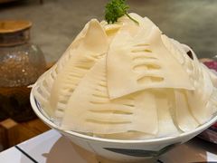 -旧街市鲜货老火锅(大光路店)